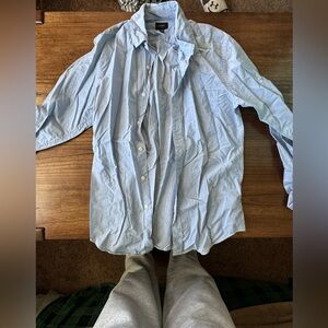 Men’s JCREW button up shirt. Size Small.